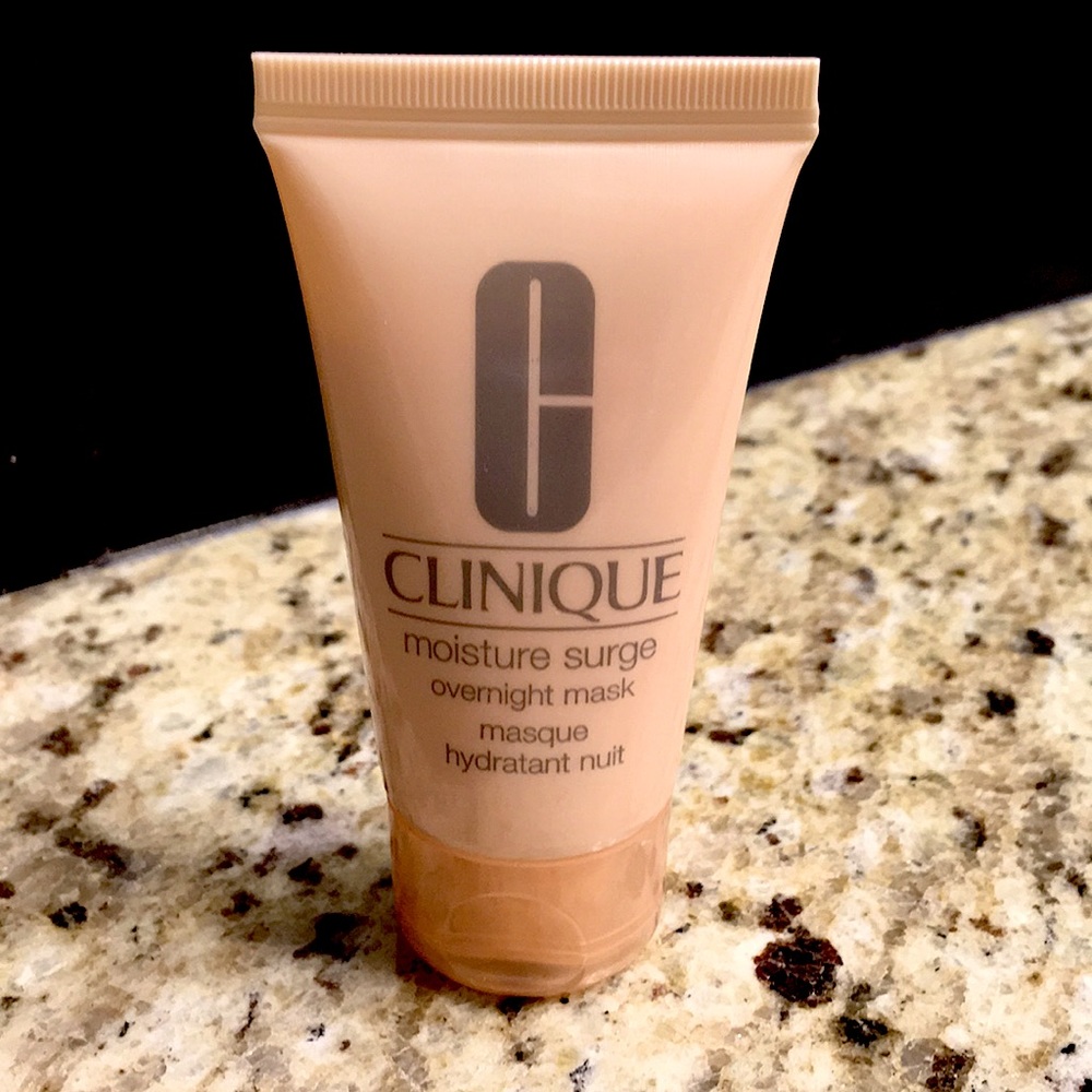 Clinique Moisture Surge Overnight Mask